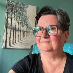 Meet your Posher, Huguette